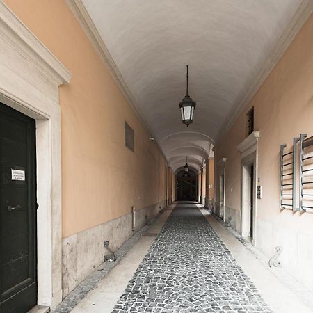 Apartamento Charming Penthouse In Piazza Venezia With Terrace Roma Exterior foto